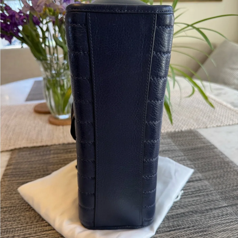 Coach Quilted Leather Shoulder Bag in Navy Blue with Gunmetal Chain - Picture 5 of 16